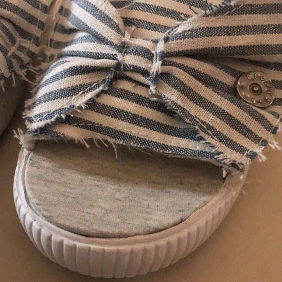 Blowfish Malibu Superfoam Sandals/ Slipper, Size 8.5 - Picture 8 of 14